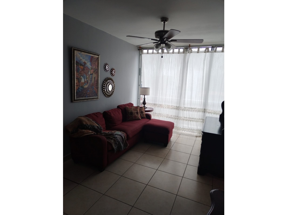 ALQUILER APARTAMENTO AMOBLADO CARRASQUILLA