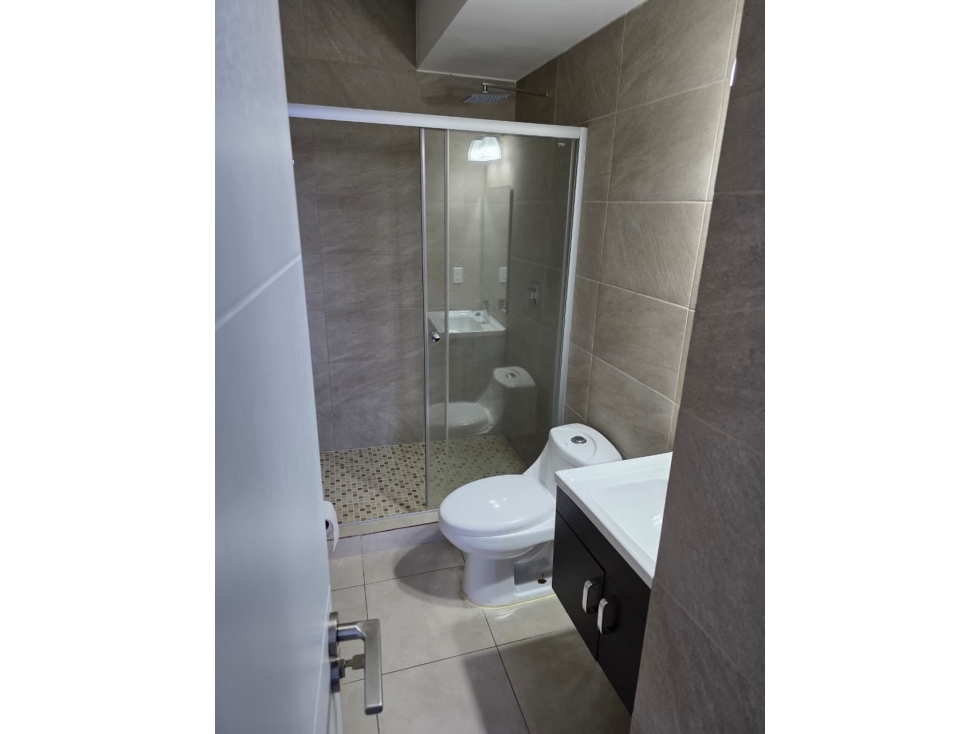 ALQUILER APARTAMENTO AMOBLADO VÍA ESPAÑA — foto 5