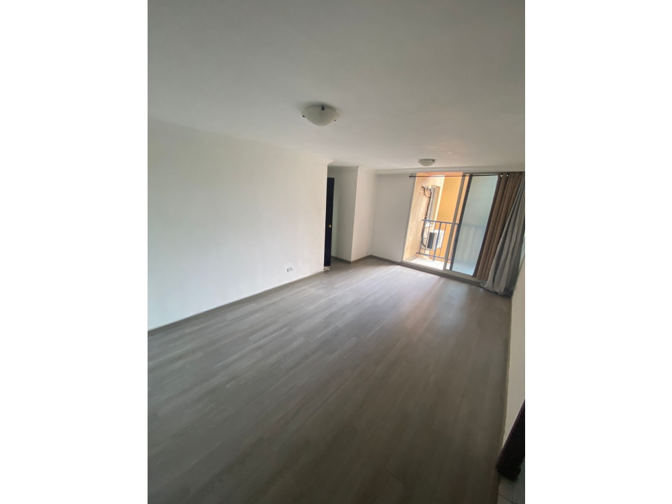 ALQUILER APARTAMENTO CARRASQUILLA VACIO