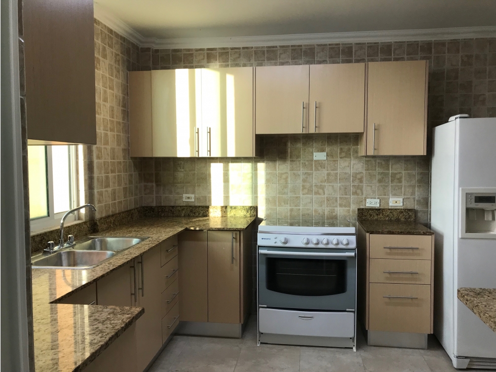 VENTA APARTAMENTO AMOBLADO PUNTA PACIFICA — foto 5