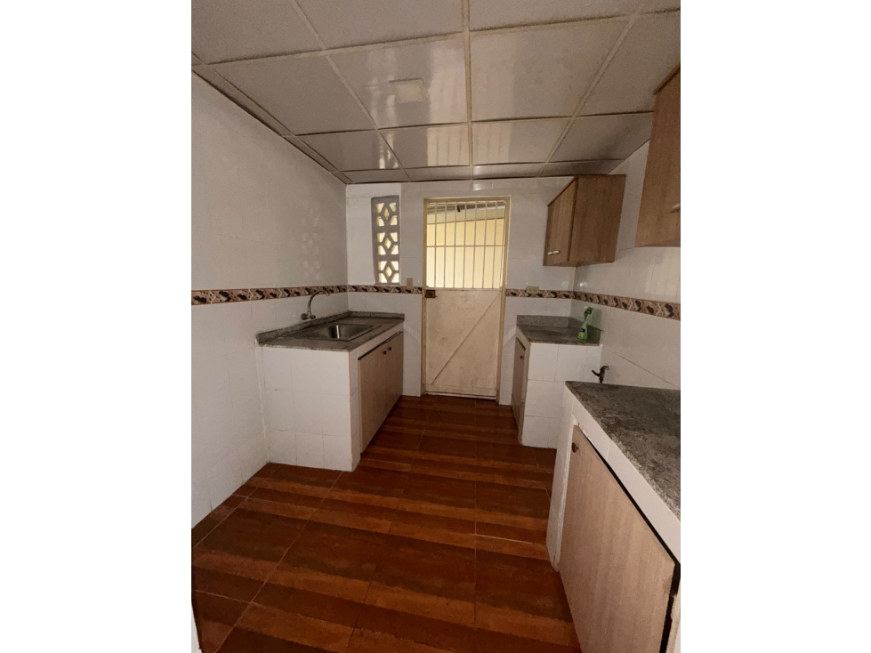 ALQUILER CASA DON BOSCO — foto 4