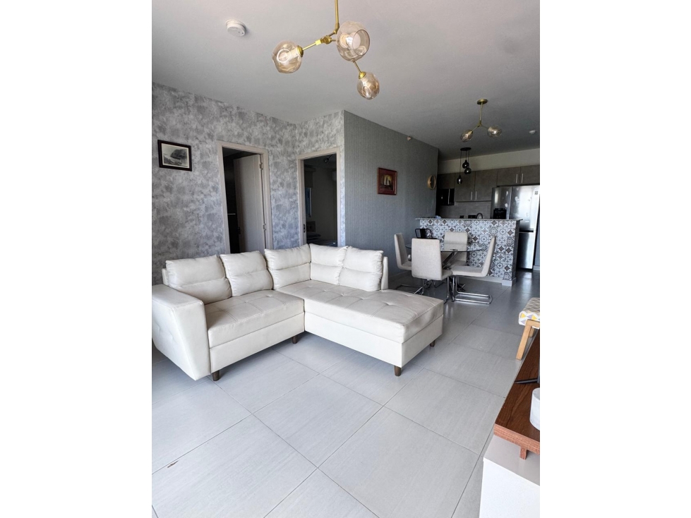 ALQUILER APARTAMENTO LA CRESTA AMOBLADO