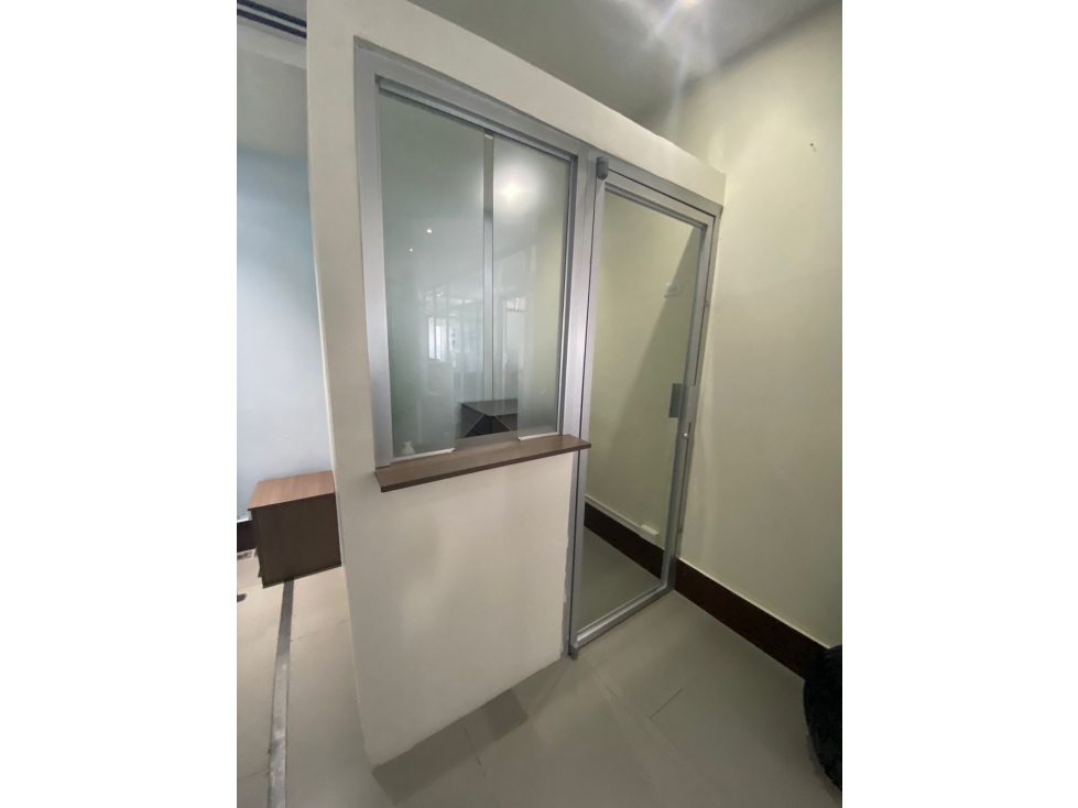 ALQUILER OFICINA AMOBLADA AVENIDA BALBOA — foto 6