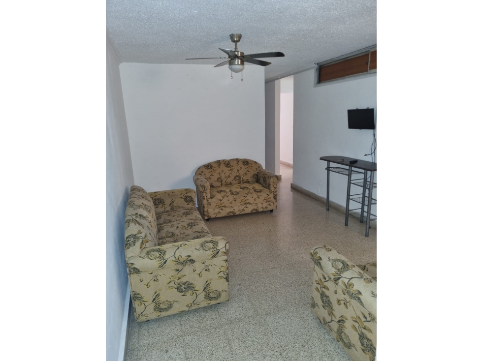 ALQUILER APARTAMENTO VIA ESPAÑA AMOBLADO — foto 2
