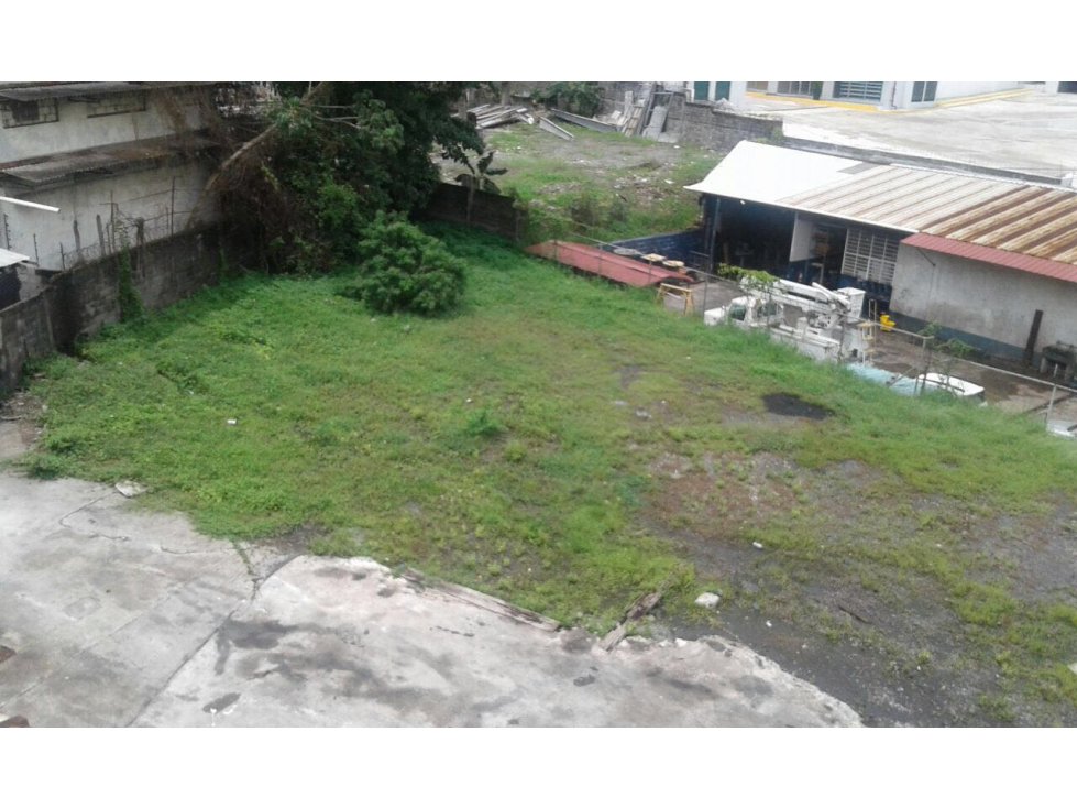 ALQUILER TERRENO EN AV NACIONAL - 2