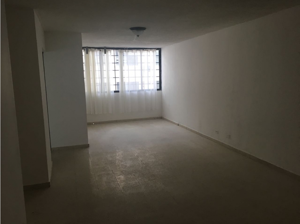 ALQUILO APARTAMENTO VIA PORRAS