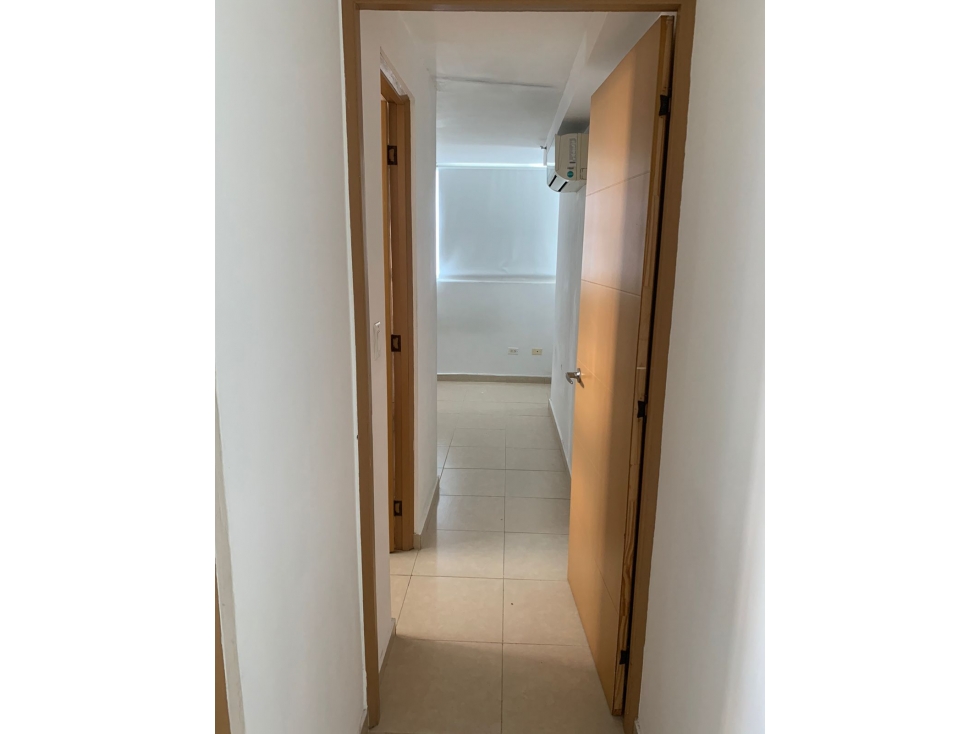 ALQUILER APARTAMENTO VIA ESPAÑA — foto 2
