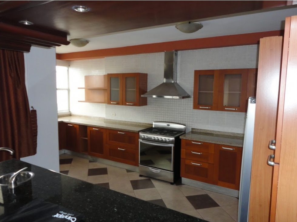 ALQUILER APARTAMENTO AMOBLADO EL CANGREJO — foto 3