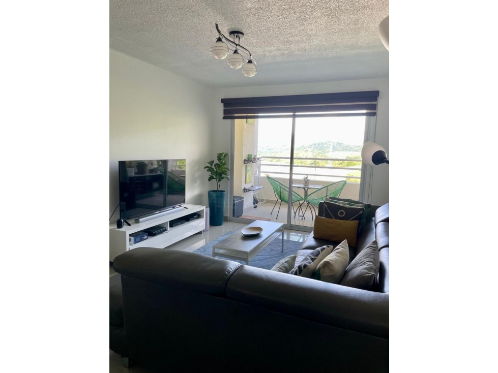 ALQUILER APARTAMENTO AMOBLADO VIA CENTENARIO