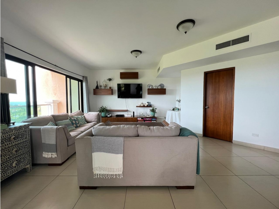 VENTA APARTAMENTO SEMI AMOBLADO SAN CARLOS