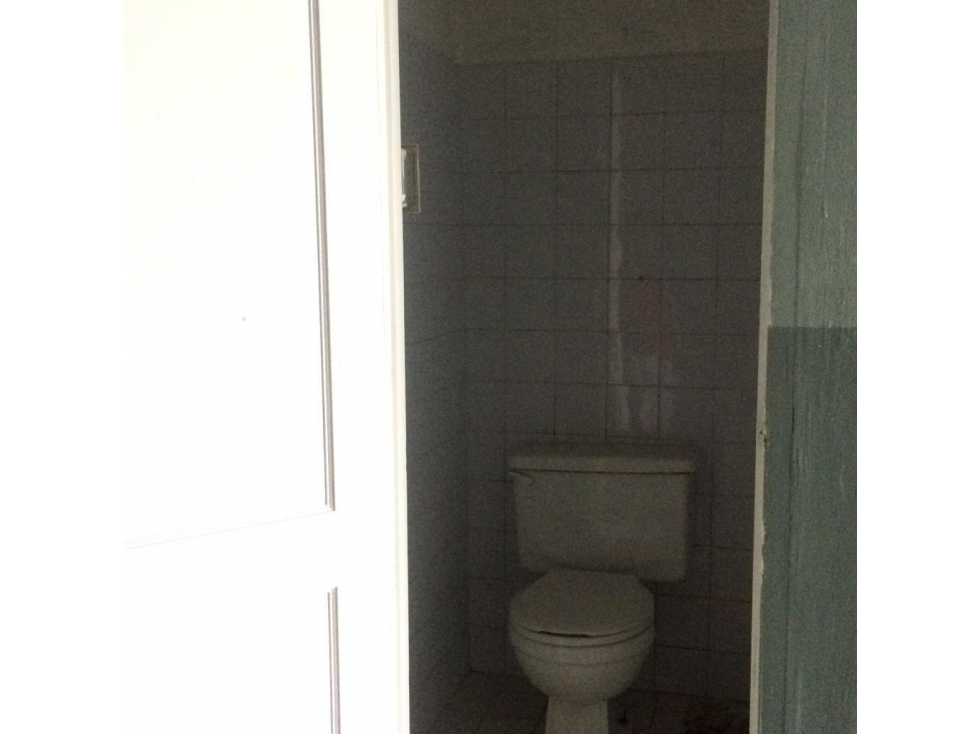 ALQUILER LOCAL BETANIA — foto 5