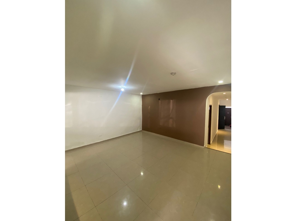 ALQUILER CASA RIO ABAJO