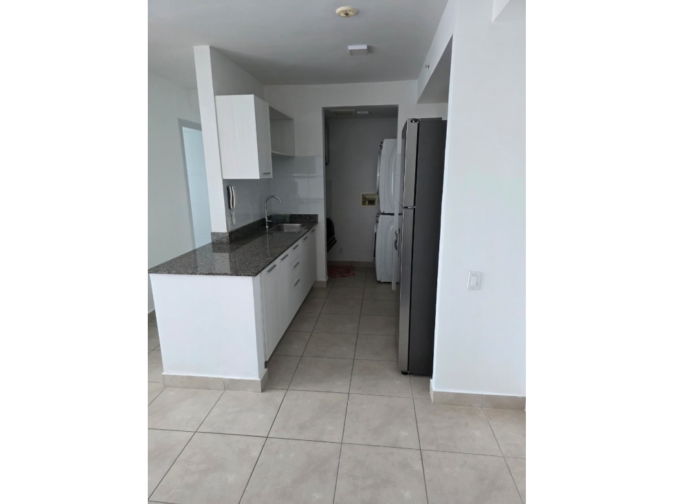ALQUILER APARTAMENTO AMOBLADO VÍA ESPAÑA — foto 2