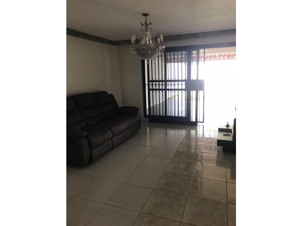 ALQUILER CASA DUPLEX BETANIA - 6