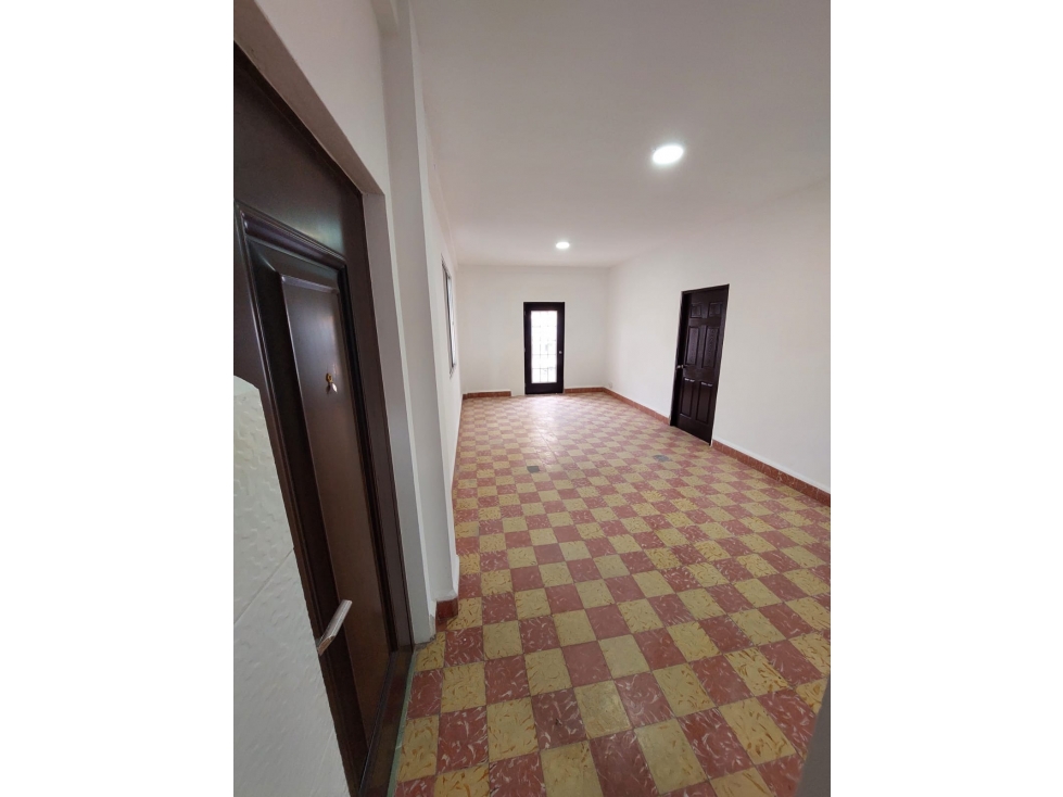 ALQUILER CASA COMERCIAL Ó RESIDENCIAL PARQUE LEFEVRE