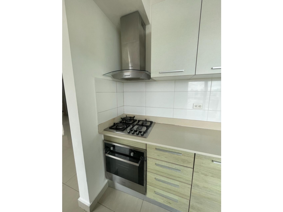 ALQUILER APARTAMENTO SEMIAMOBLADO SAN FRANCISCO — foto 2