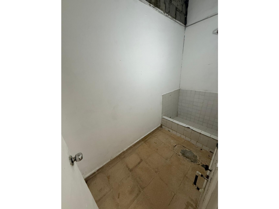 ALQUILER LOCAL COMERCIAL SAN FRANCISCO — foto 3