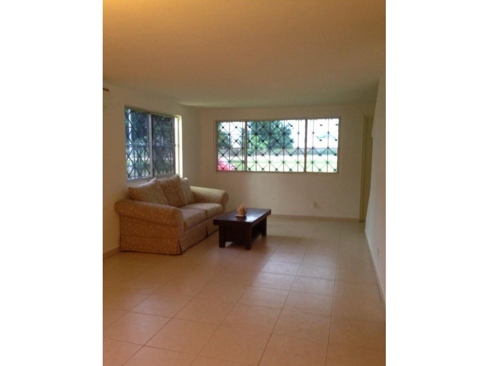 ALQUILER CASA COMERCIAL ALBROOK
