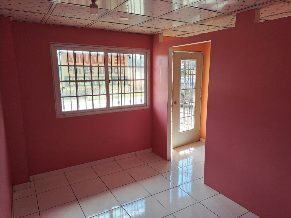ALQUILER LOCAL COMERCIAL ARRAIJAN - 2