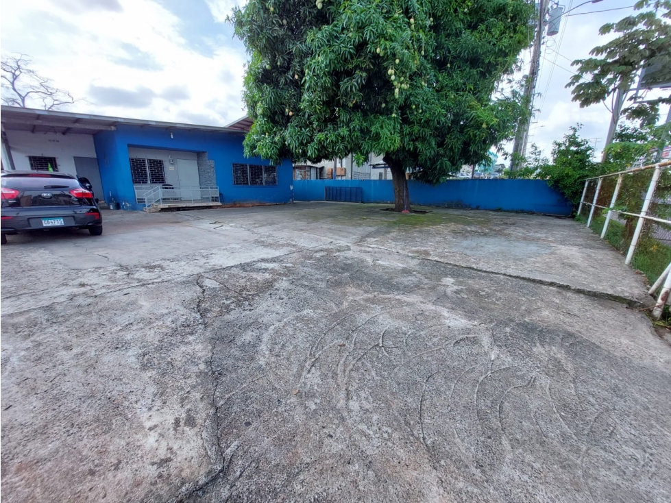 ALQUILER CASA COMERCIAL