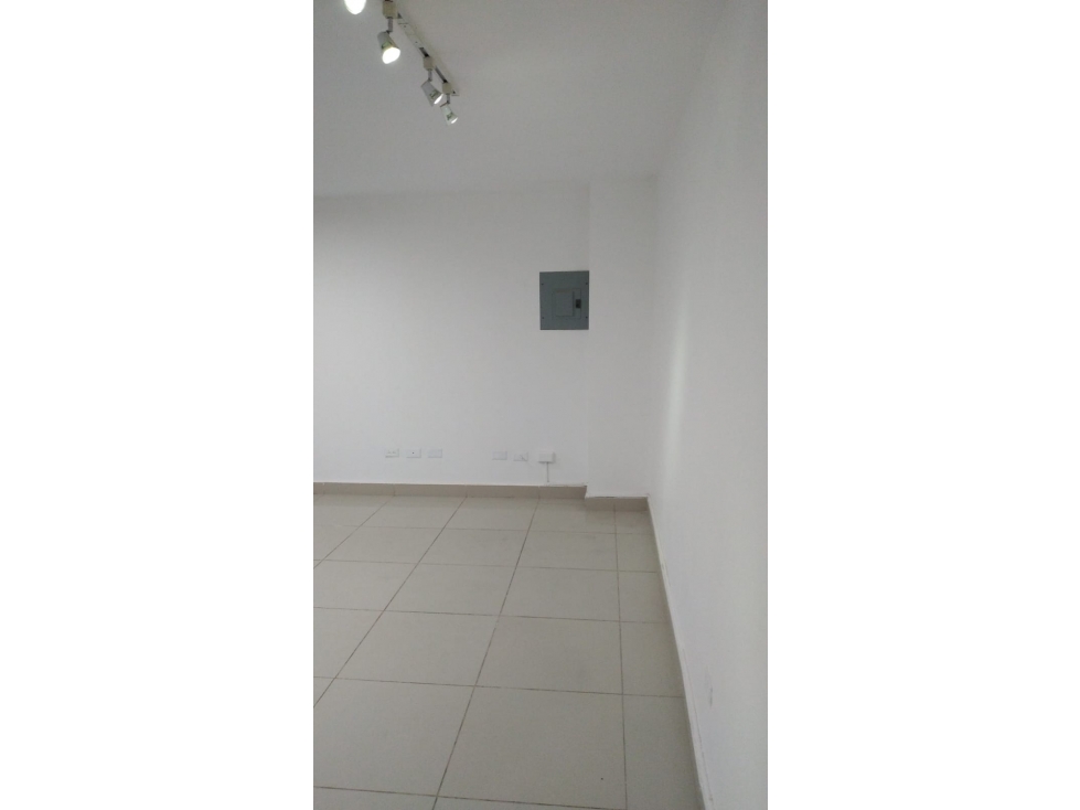 ALQUILER OFICINA CONDADO DEL REY - 2