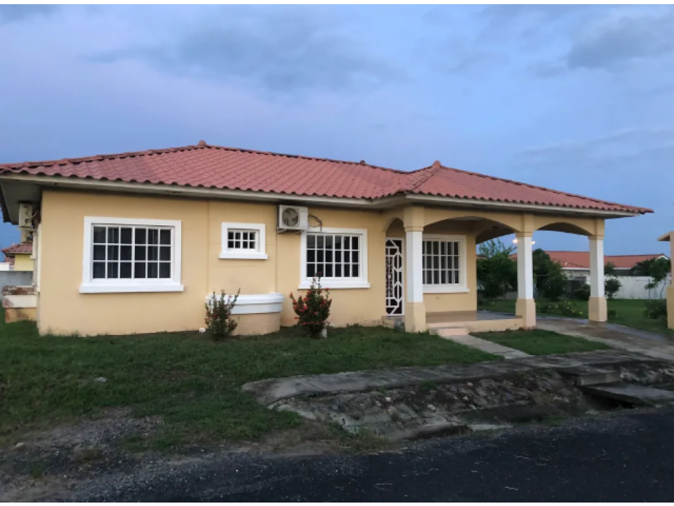 ALQUILER CASA PENONOME - 3