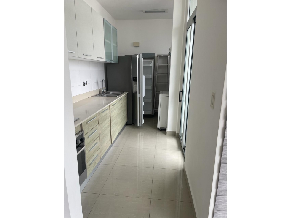 ALQUILER APARTAMENTO SEMIAMOBLADO SAN FRANCISCO — foto 4