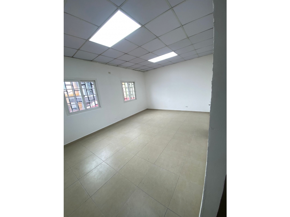 ALQUILER LOCAL COMERCIAL EL INGENIO — foto 5