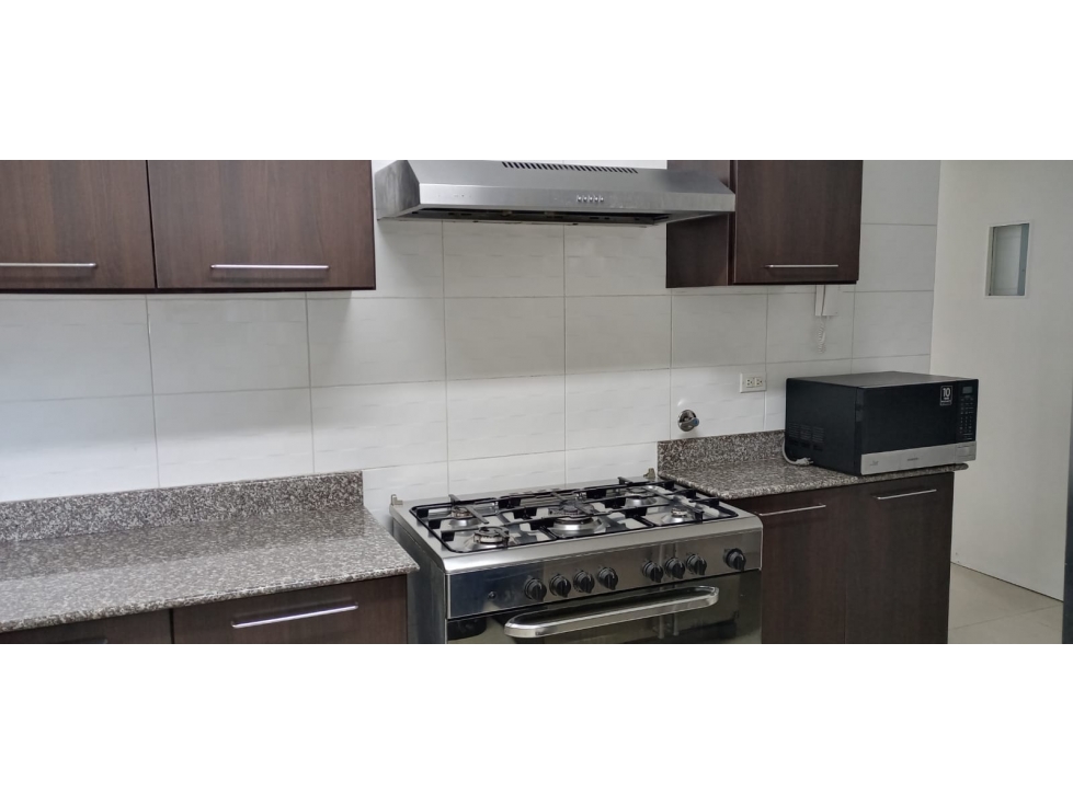 VENTA APARTAMENTO AMOBLADO BELLA VISTA — foto 3