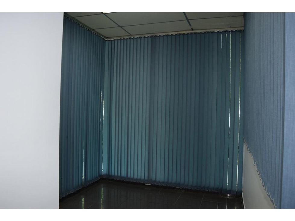ALQUILER OFICINA OBARRIO — foto 5