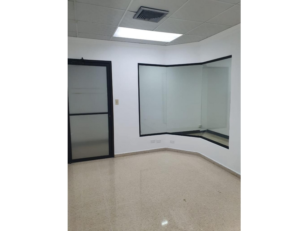 ALQUILER OFICINA AVENIDA BALBOA — foto 3