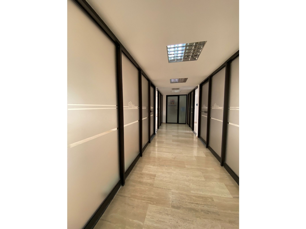 ALQUILO OFICINA AVENIDA BALBOA
