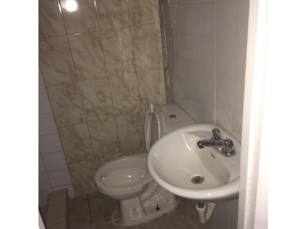 ALQUILER LOCAL BETANIA — foto 6