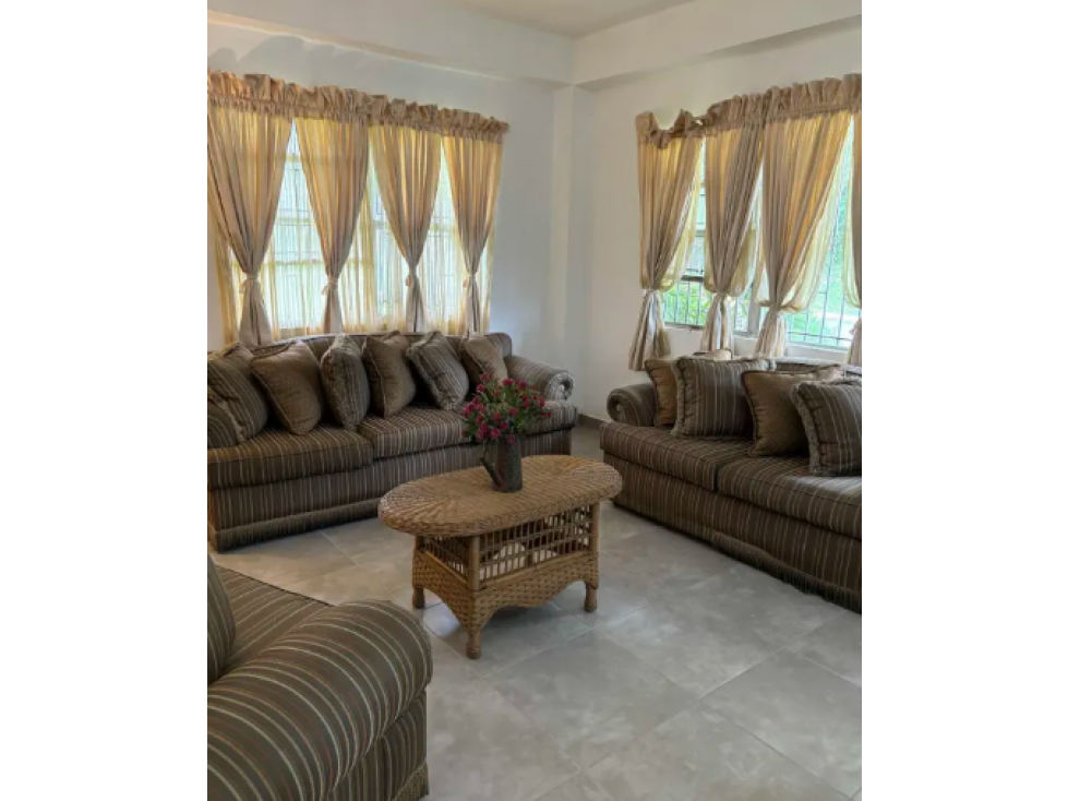 ALQUILER APARTAMENTO EN ALBROOK