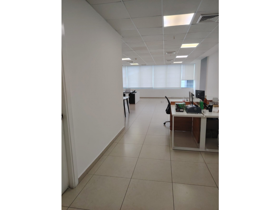 ALQUILER OFICINA COSTA DEL ESTE — foto 3