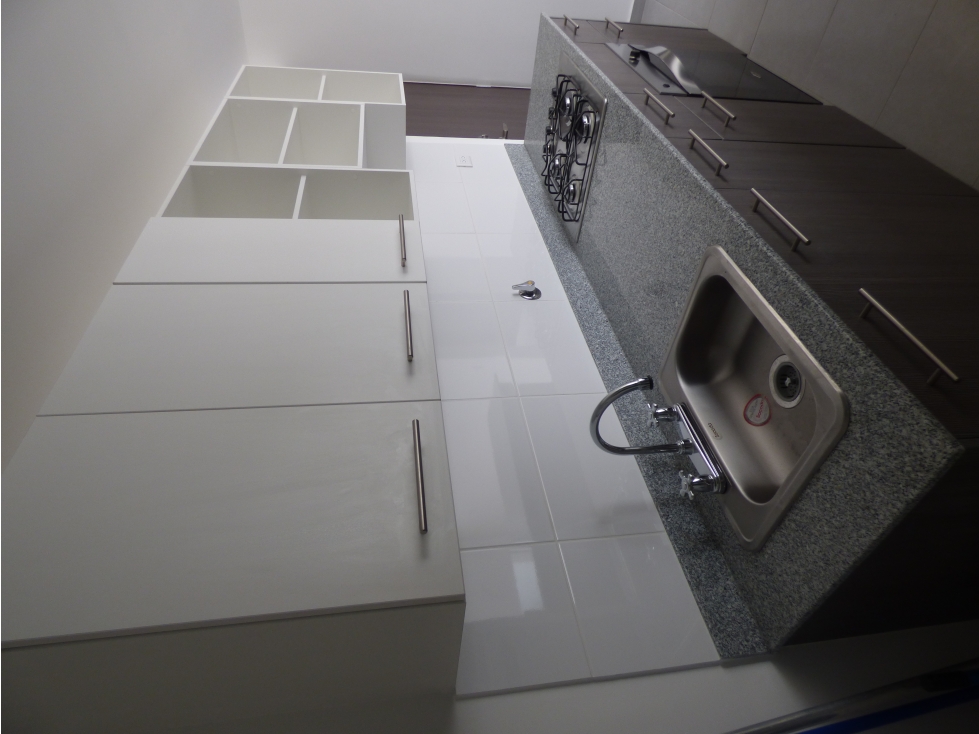 ALQUILER APARTAMENTO EL BOSQUE — foto 6
