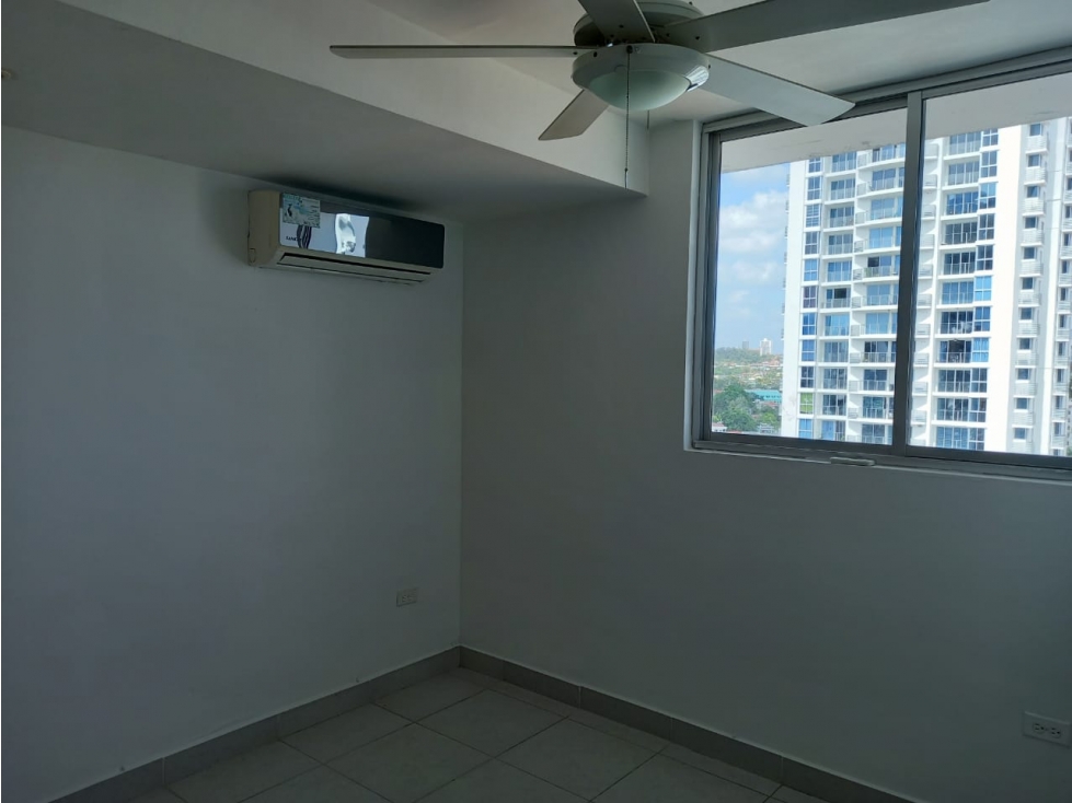 ALQUILER APARTAMENTO VIA ESPAÑA - 5