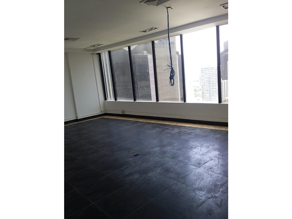 ALQUILER OFICINA CALLE 50 — foto 6