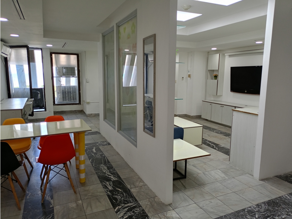 ALQUILER OFICINA TIPO LOFT AVENIDA BALBOA