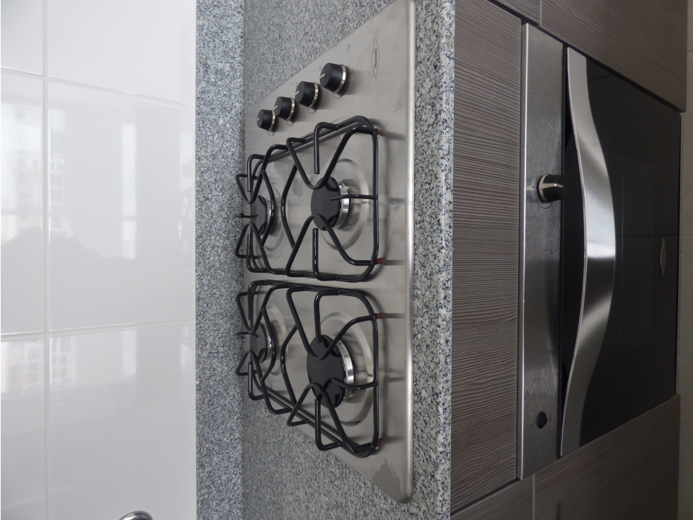 ALQUILER APARTAMENTO EL BOSQUE — foto 5