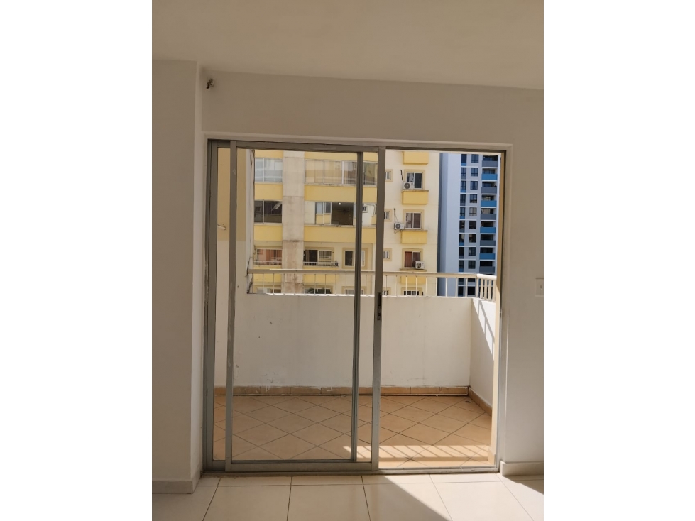 ALQUILER APARTAMENTO CONDADO DEL REY — foto 2