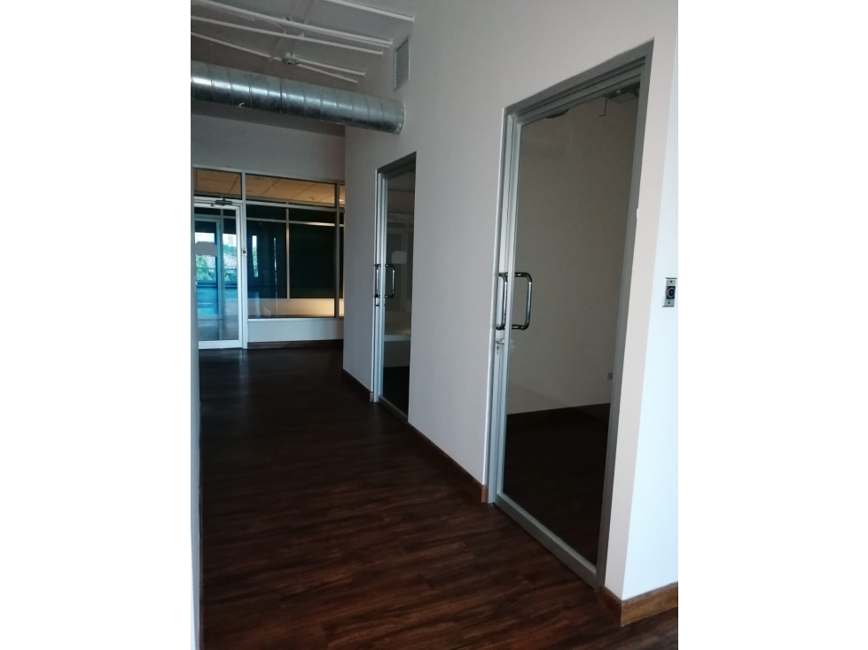 ALQUILER OFICINA COSTA DEL ESTE — foto 6