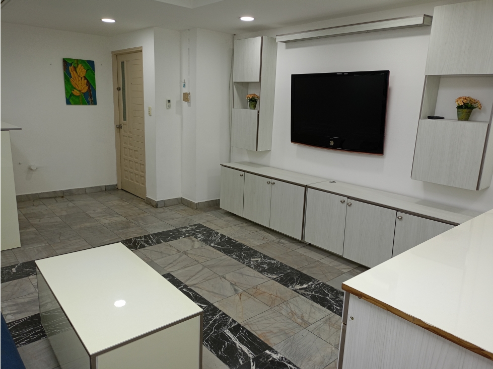 ALQUILER OFICINA TIPO LOFT AVENIDA BALBOA — foto 4