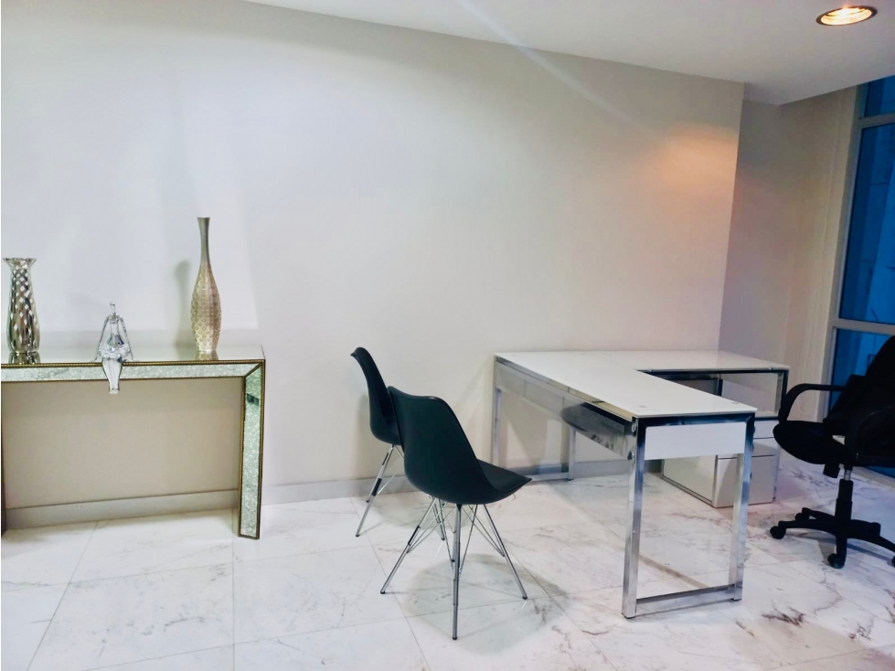 ALQUILER OFICINA AMOBLADA BELLA VISTA — foto 3