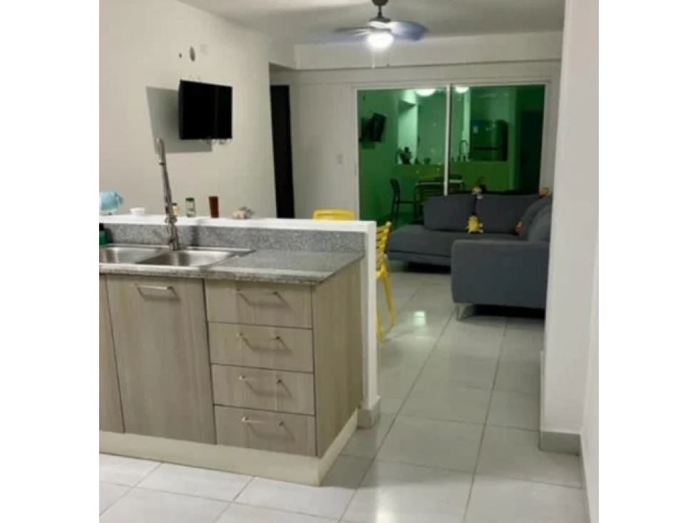 ALQUILER APARTAMENTO CARRASQUILLA