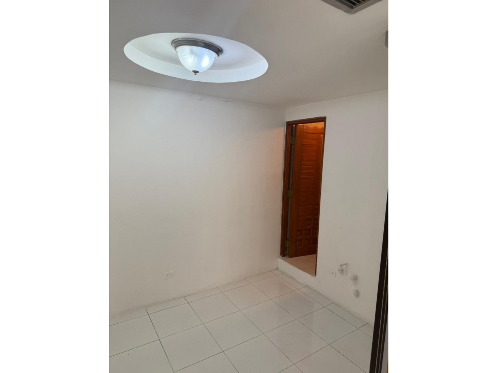 ALQUILER OFICINA AVENIDA BALBOA — foto 4