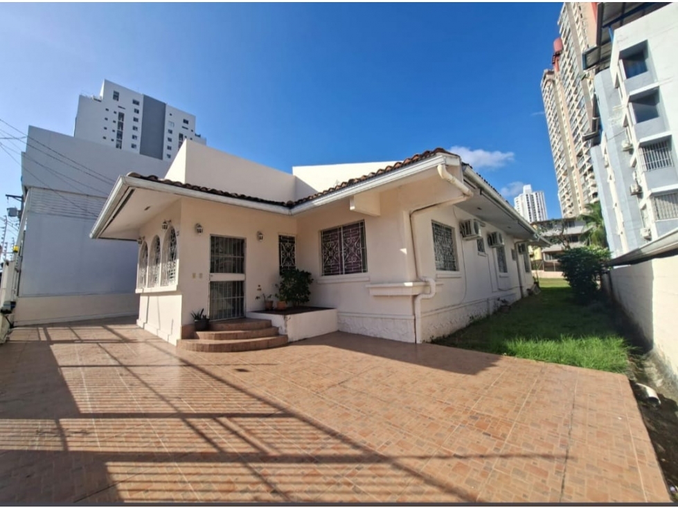 ALQUILER CASA COMERCIAL O RESIDENCIAL PARQUE LEFEVRE