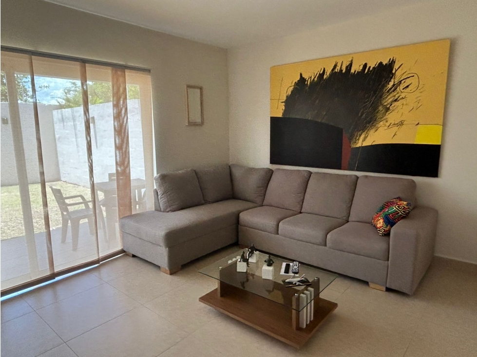 VENTA CASA AMOBLADA VERSALLES