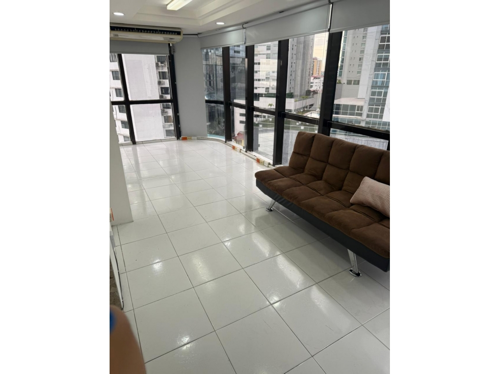 ALQUILER OFICINA AVENIDA BALBOA — foto 2