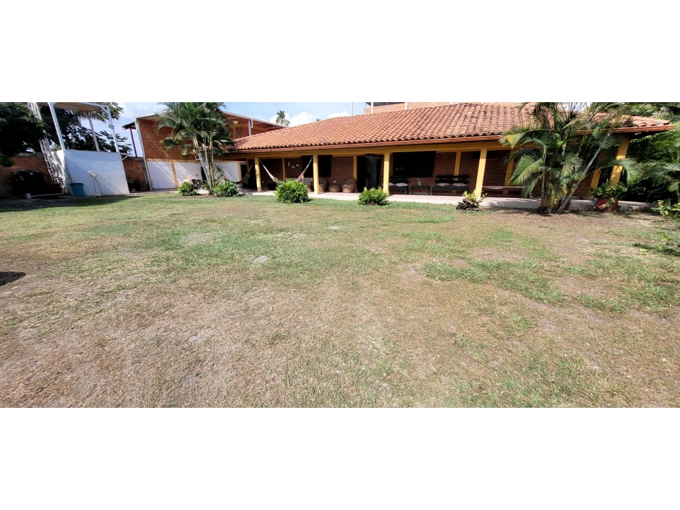 Vendo arriendo casa campestre en Rozo